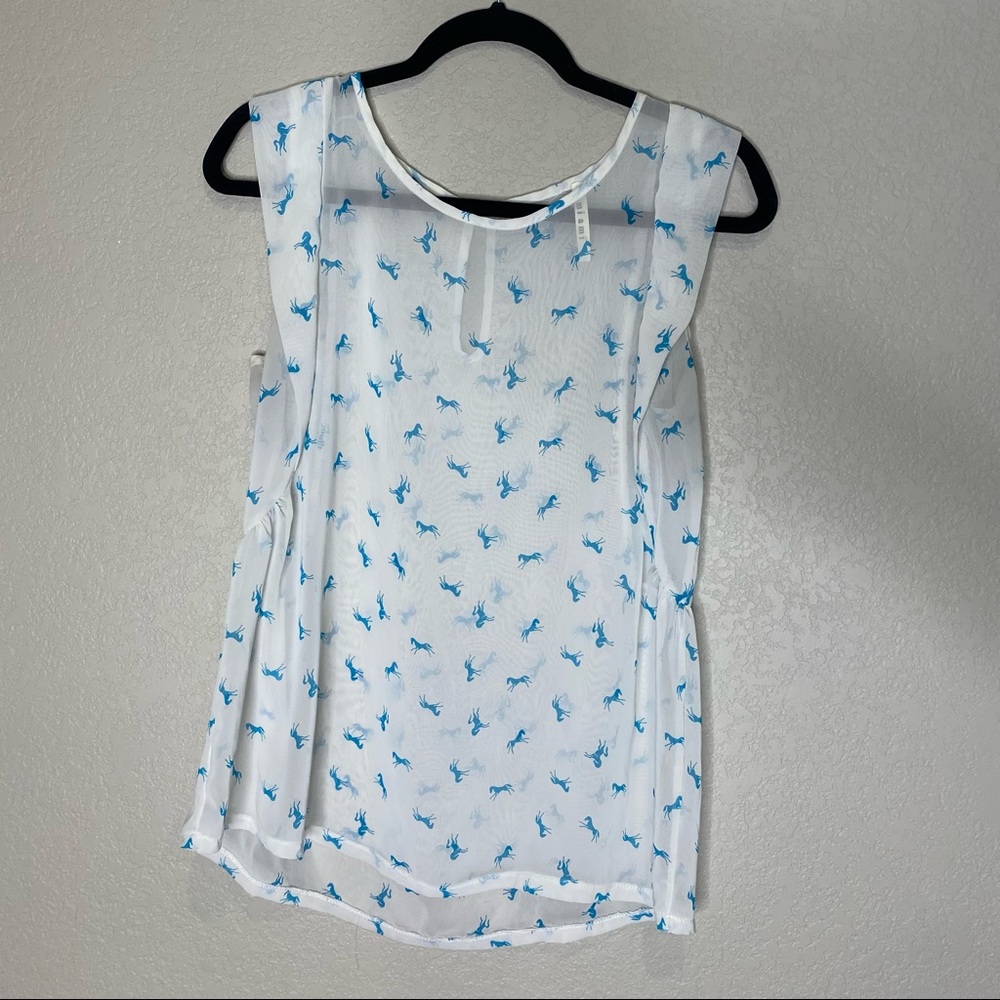 Francesca’s Sleeveless Blouse